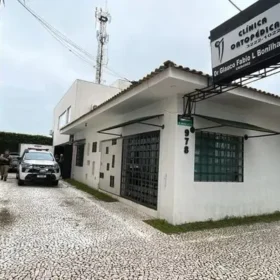 Médico é encontrado morto dentro de banheira em clínica ortopédica no PR Foto 2 Fotos de Médico é encontrado morto dentro de banheira em clínica ortopédica no PR