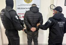 Fotos de Motoboy é flagrado com quase 1 kg de maconha durante operação em Sarandi
