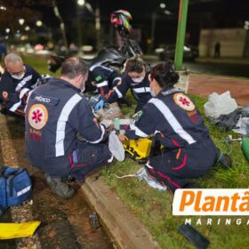 Fotos de Motociclista é socorrido em estado gravíssimo após colisão com Jeep em Maringá; motorista estava com CNH suspensa