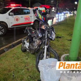 Fotos de Motociclista é socorrido em estado gravíssimo após colisão com Jeep em Maringá; motorista estava com CNH suspensa
