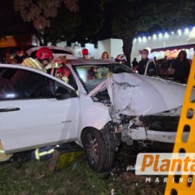 Fotos de Motorista foge após provocar grave acidente na Avenida Cerro Azul, em Maringá