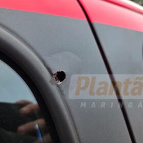 Fotos de Motorista tenta atropelar guardas durante perseguição, tiros são disparados e fuga termina com prisão em Maringá