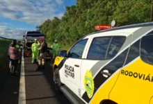 Fotos de Mulher fica ferida após caminhonete capotar na PR-317, em Maringá