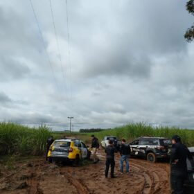 PCPR REALIZA BUSCAS EM ÁREA RURAL DURANTE INVESTIGAÇÃO SOBRE DESAPARECIMENTO DE JOVENS Foto 13 Fotos de PCPR REALIZA BUSCAS EM ÁREA RURAL DURANTE INVESTIGAÇÃO SOBRE DESAPARECIMENTO DE JOVENS