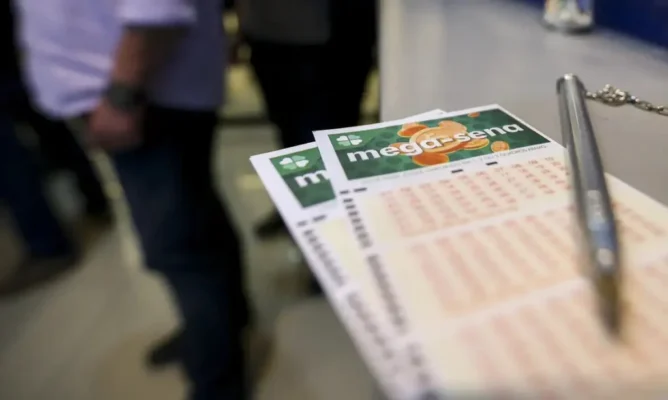‘Quase milionários’: 4 apostas do Paraná ficam a 1 número de R$ 16 milhões na Mega-Sena Foto 1 Fotos de ‘Quase milionários’: 4 apostas do Paraná ficam a 1 número de R$ 16 milhões na Mega-Sena