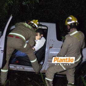 Fotos de Sem conseguir acionar os bombeiros, blogueiro pede ajuda ao Plantão Maringá pelo WhatsApp após acidente em Maringá