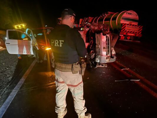 Fotos de Tragédia na BR-376: colisão frontal deixa três mortos, entre eles uma criança de 3 anos