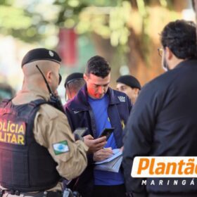 Três homens são presos após execução de jovem em frente ao trabalho no centro de Maringá; crime pode ter ligação com agiotagem Foto 4 Fotos de Três homens são presos após execução de jovem em frente ao trabalho no centro de Maringá; crime pode ter ligação com agiotagem