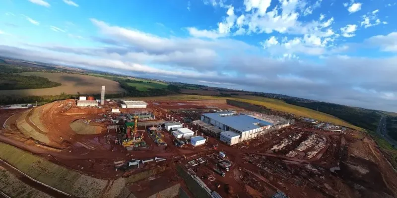 Vagas de emprego são abertas para construção de fábrica de R$ 1 bilhão no Paraná; conheça o negócio bilionário Foto 1 Fotos de Vagas de emprego são abertas para construção de fábrica de R$ 1 bilhão no Paraná; conheça o negócio bilionário