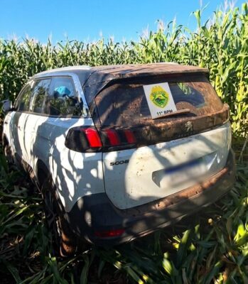Fotos de Veículo furtado em Maringá é recuperado em área rural de Peabiru