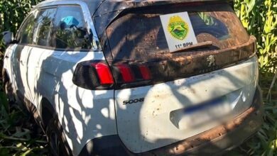 Fotos de Veículo furtado em Maringá é recuperado em área rural de Peabiru