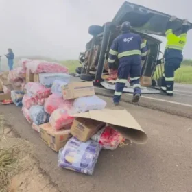 Vítimas de acidente com 3 mortes na PR-323 foram ejetadas Foto 2 Fotos de Vítimas de acidente com 3 mortes na PR-323 foram ejetadas