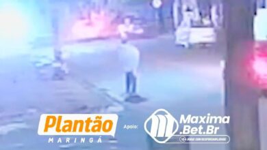 Fotos de Câmera registra grave acidente entre motoboy e morador de rua; vítimas ficam em estado gravíssimo em Maringá