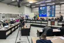 Fotos de Câmara de Vereadores de Maringá aprova abertura da Comissão Processante contra Professora Ana Lúcia