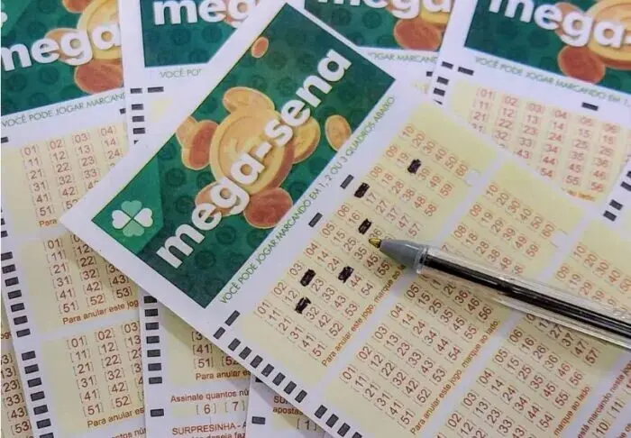 Com apenas R$ 6, aposta feita em Maringá fatura grande prêmio na Mega-Sena Foto 1 Fotos de Com apenas R$ 6, aposta feita em Maringá fatura grande prêmio na Mega-Sena