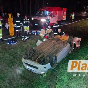 Criança é ejetada junto com cadeirinha durante capotamento na BR-376; em Maringá Foto 7 Fotos de Criança é ejetada junto com cadeirinha durante capotamento na BR-376; em Maringá