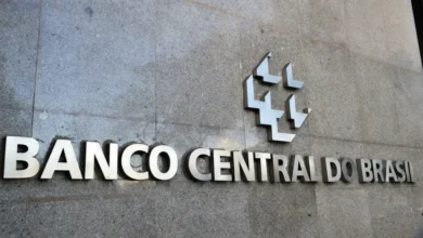 Fotos de Dinheiro esquecido por brasileiros em bancos cai para R$ 6,2 bilhões; saiba como consultar valores