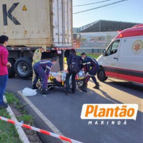 Jovem de 19 anos fica gravemente ferido após colisão entre caminhão e motoneta em Maringá Foto 3 Fotos de Jovem de 19 anos fica gravemente ferido após colisão entre caminhão e motoneta em Maringá
