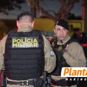 Câmera de segurança flagra execução de jovem em frente a tabacaria em Sarandi Foto 8 Fotos de Câmera de segurança flagra execução de jovem em frente a tabacaria em Sarandi