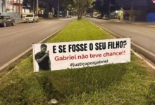 Fotos de Mãe deixa Maringá após perder filho em acidente e faz homenagem no local da tragédia: ‘E se fosse o seu filho?’