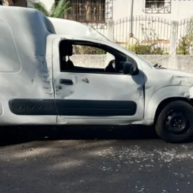 Fotos de Motoboy fica inconsciente após grave acidente em cruzamento de Maringá