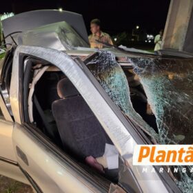 Motorista desaparece após capotamento violento na Avenida Colombo, em Sarandi Foto 2 Fotos de Motorista desaparece após capotamento violento na Avenida Colombo, em Sarandi