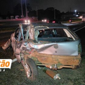 Fotos de ‘Não deu tempo de fazer nada’: motorista relata grave acidente após carro invadir pista na BR-376, em Maringá