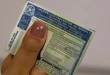Fotos de Nova lei da CNH muda renovação para motoristas com 50 anos ou mais; veja quem poderá renovar automaticamente
