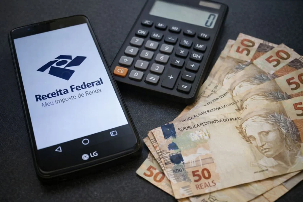 Receita Federal vai depositar dinheiro automaticamente para milhões de brasileiros; veja quem recebe em julho Foto 1 Fotos de Receita Federal vai depositar dinheiro automaticamente para milhões de brasileiros; veja quem recebe em julho