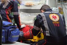 Fotos de Pais são esfaqueados em assalto e filha de 12 anos é investigada por envolvimento; vítimas foram encaminhadas para hospitais de Maringá