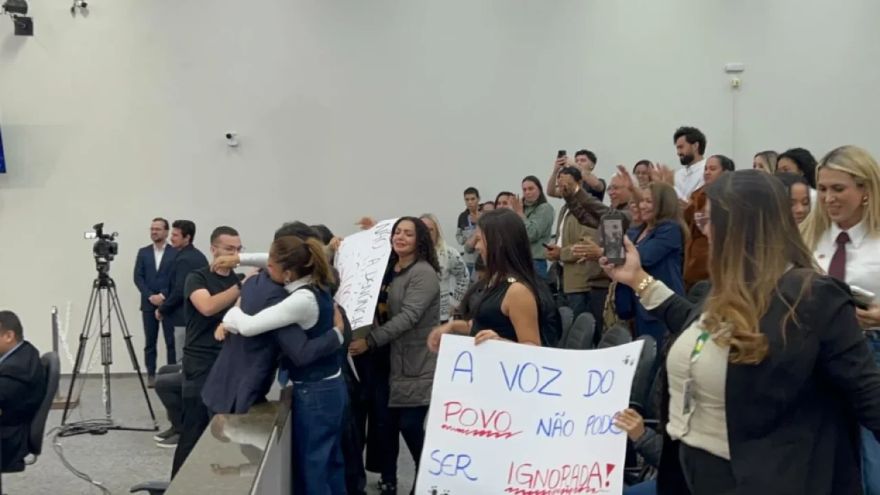 camara-de-maringa-rejeita-denuncias-contra-lemuel-salvando-vidas-feitas-por-veterinarias-da-prefeitura