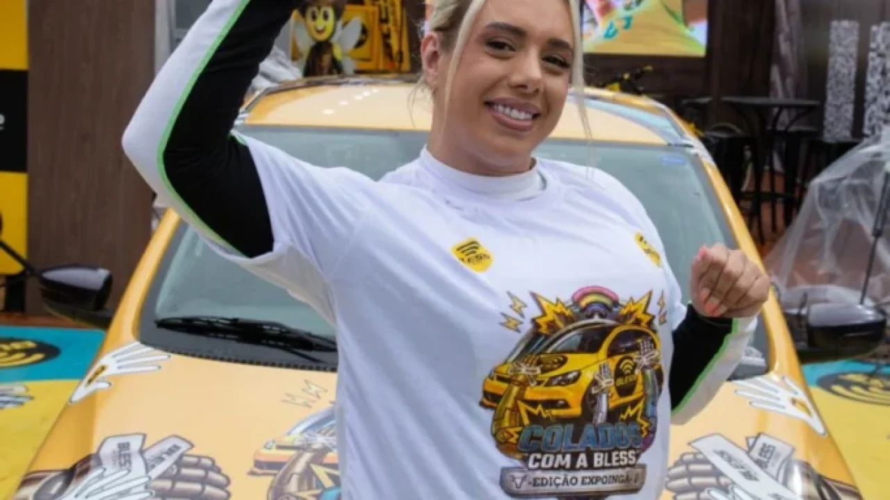 colados-com-a-bless-apos-mais-de-53-horas-mulher-vence-desafio-de-resistencia-na-expoinga-e-leva-carro-para-casa