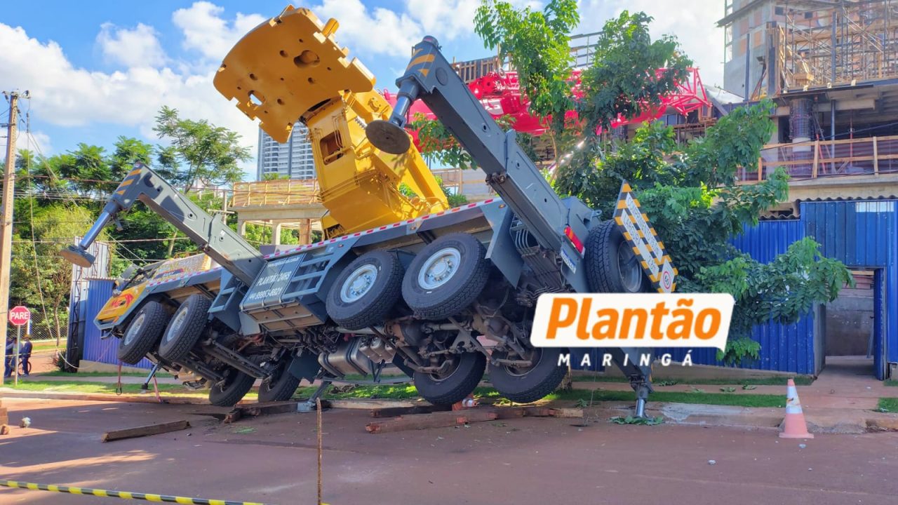 guindaste-tomba-em-obra-e-atinge-barracao-no-jardim-aclimacao-em-maringa