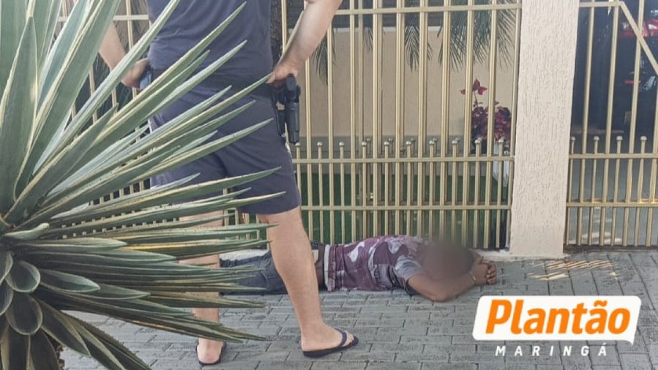 homem-e-preso-apos-capotamento-de-carro-furtado-e-tentativa-de-invasao-a-residencia-em-maringa-video