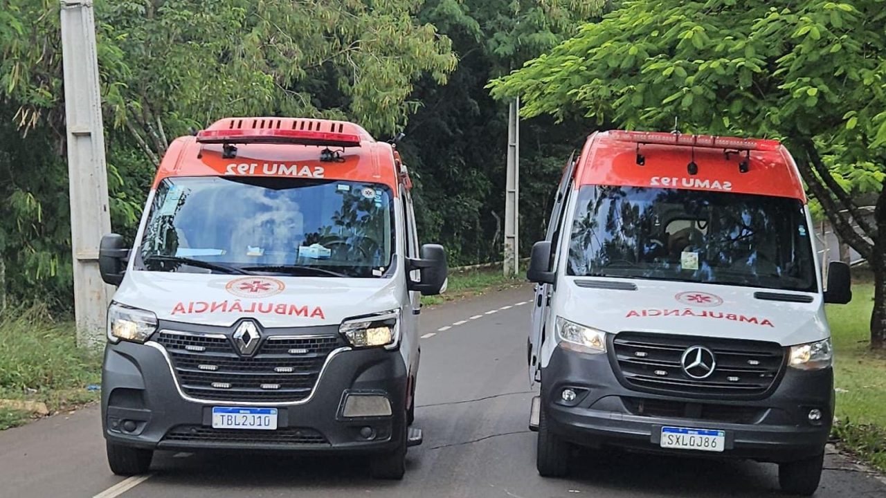 homem-e-socorrido-pelo-samu-apos-levar-mais-de-200-picadas-de-abelha-em-maringa