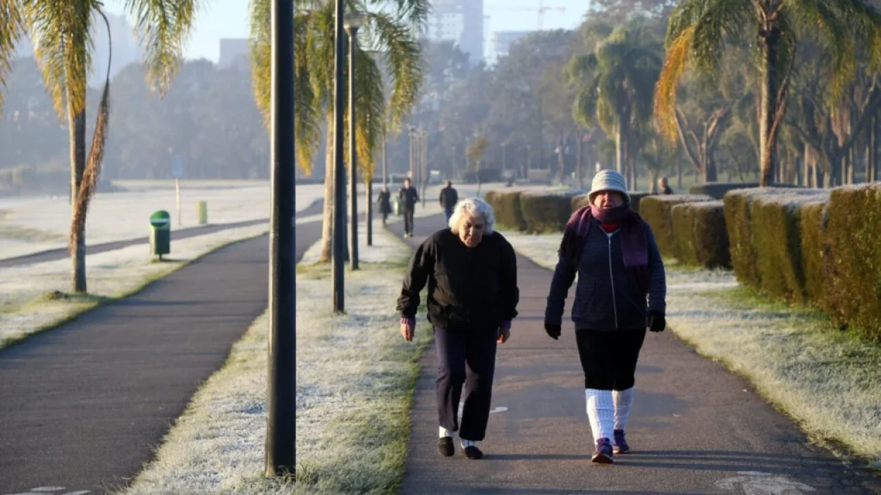 nova-onda-de-frio-ja-tem-data-para-chegar-ao-parana-simepar-preve-temperaturas-abaixo-de-5c