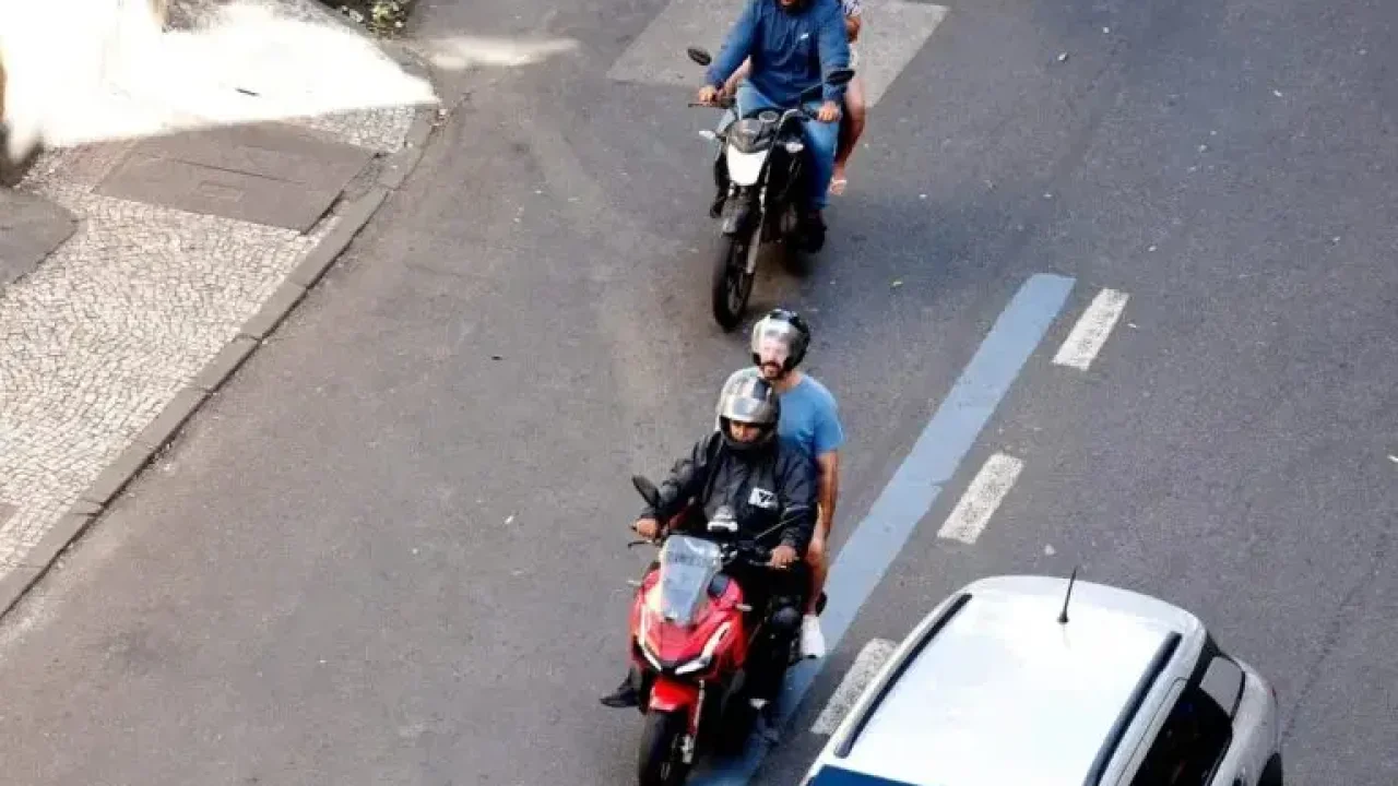 nova-regra-do-capacete-entra-em-vigor-em-breve-entenda-o-que-muda-para-os-motociclistas