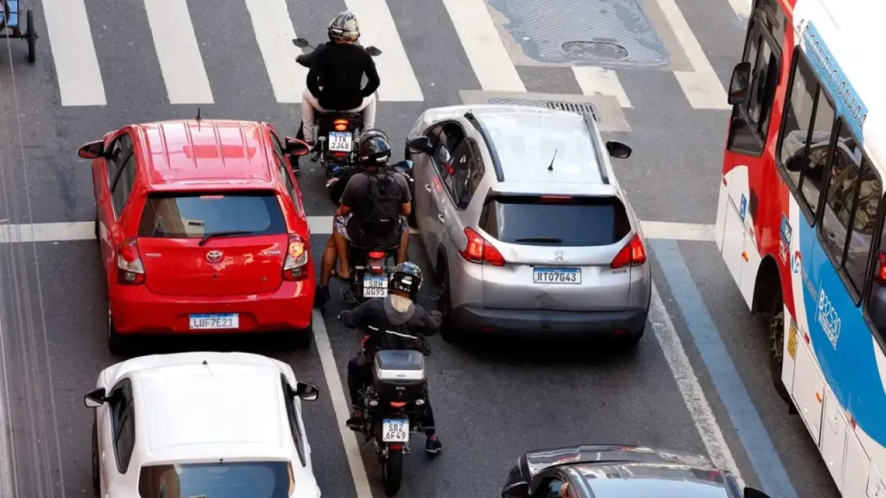 nova-regra-do-capacete-entra-em-vigor-mes-que-vem-saiba-o-que-vai-mudar-para-os-motociclistas