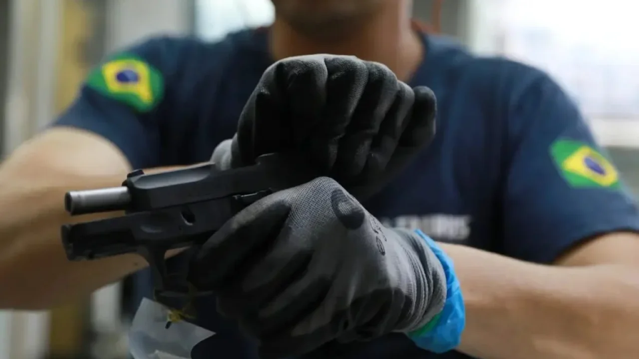 novas-profissoes-estao-perto-de-ter-porte-de-arma-liberado-no-brasil-veja-quais