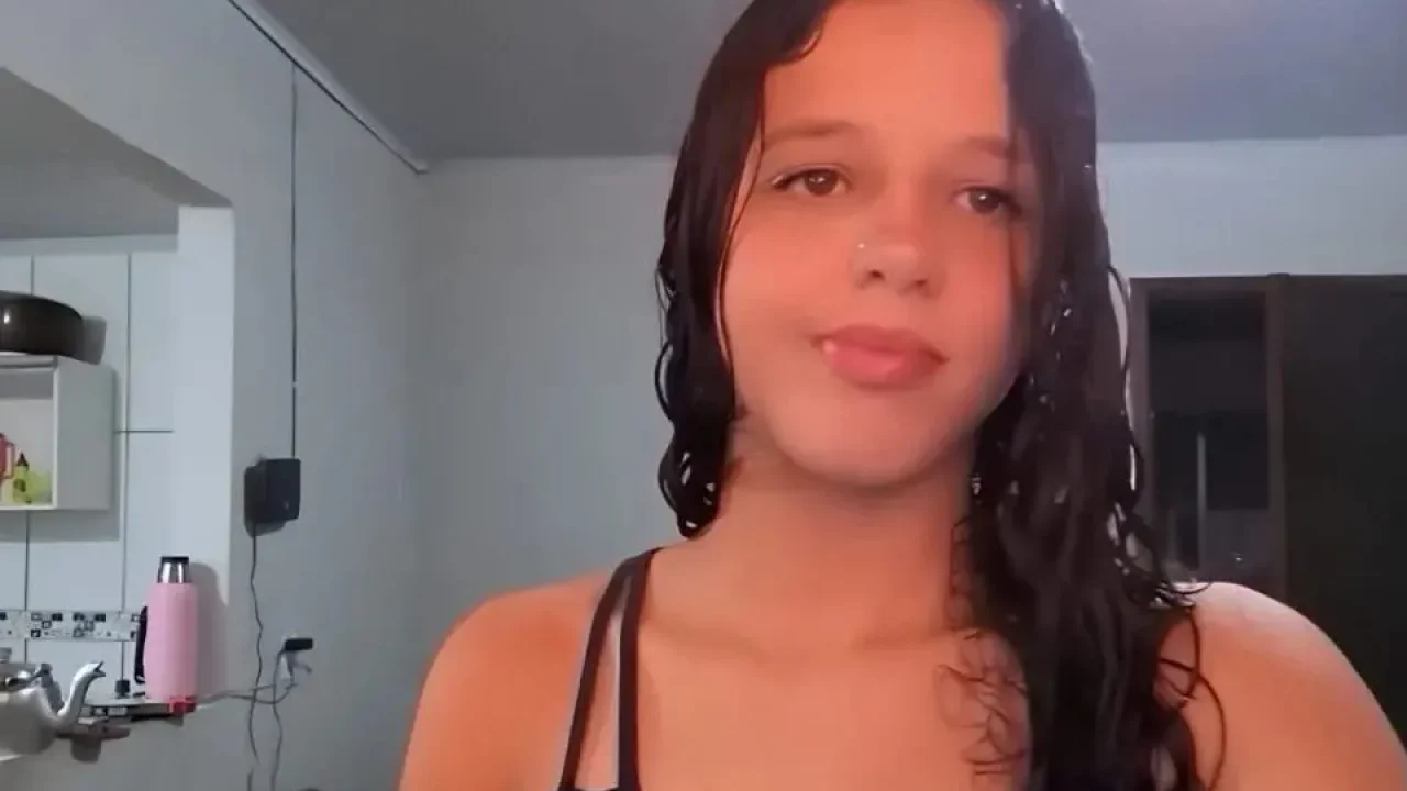 seminua-adolescente-e-encontrada-morta-em-area-de-mata-com-sinais-de-violencia-no-parana