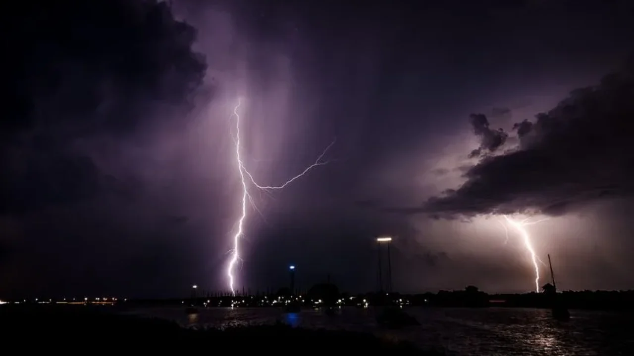 tempestades-e-vendaval-de-ate-100-km-h-parana-esta-sob-3-alertas-climaticos-do-inmet