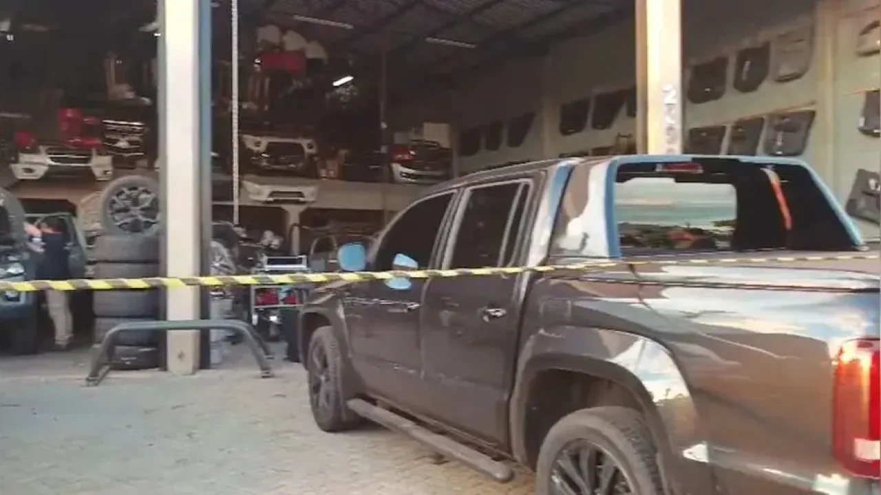 video-mostra-empresario-sendo-executado-com-18-tiros-dentro-de-ferro-velho-no-pr