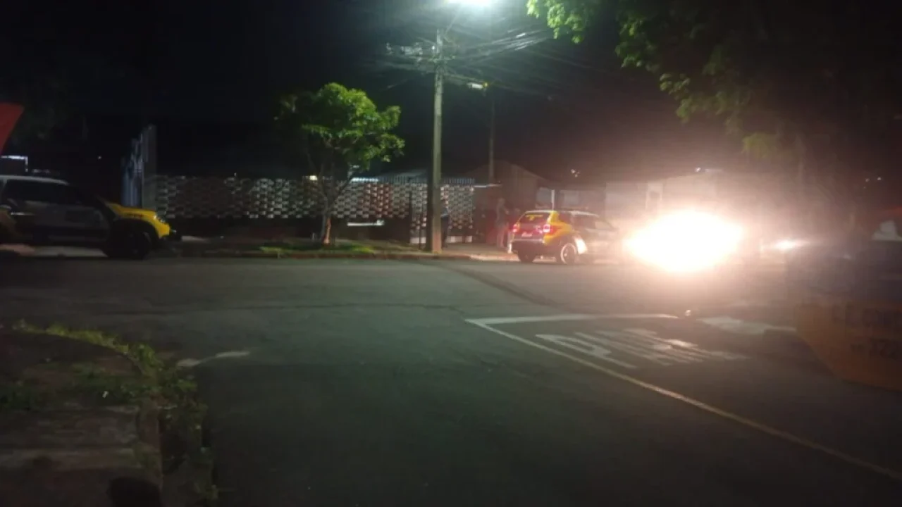 video-motociclista-que-exibiu-partes-intimas-para-adolescente-e-localizado-por-motoboy-de-maringa-e-acaba-preso-pela-pm