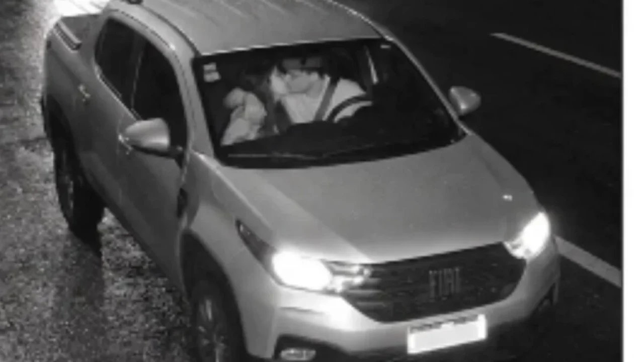 video-viral-de-maringa-mostra-multa-de-transito-por-beijo-e-verdade-surpreende-entenda